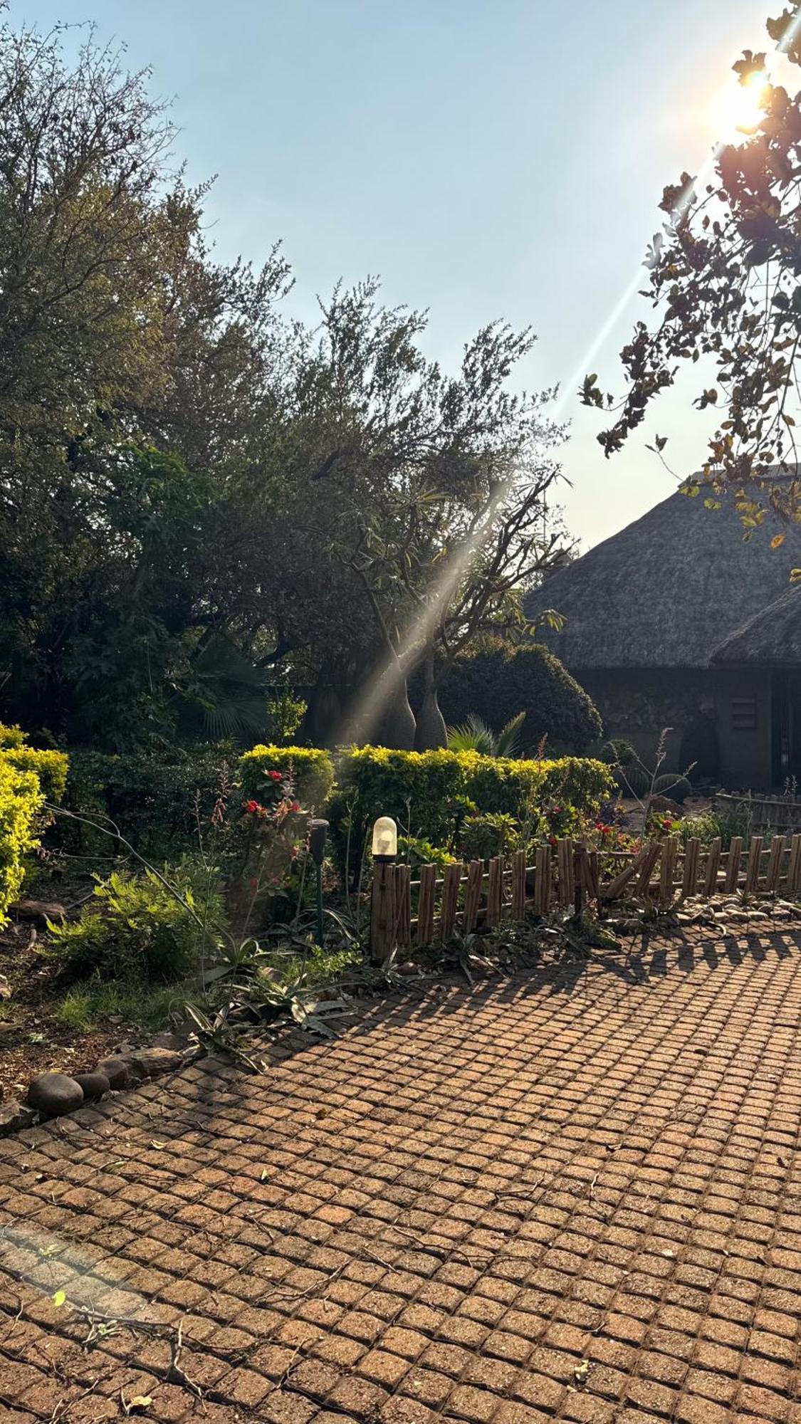 Paradise Creek Lodge มาเลเลน ภายนอก รูปภาพ