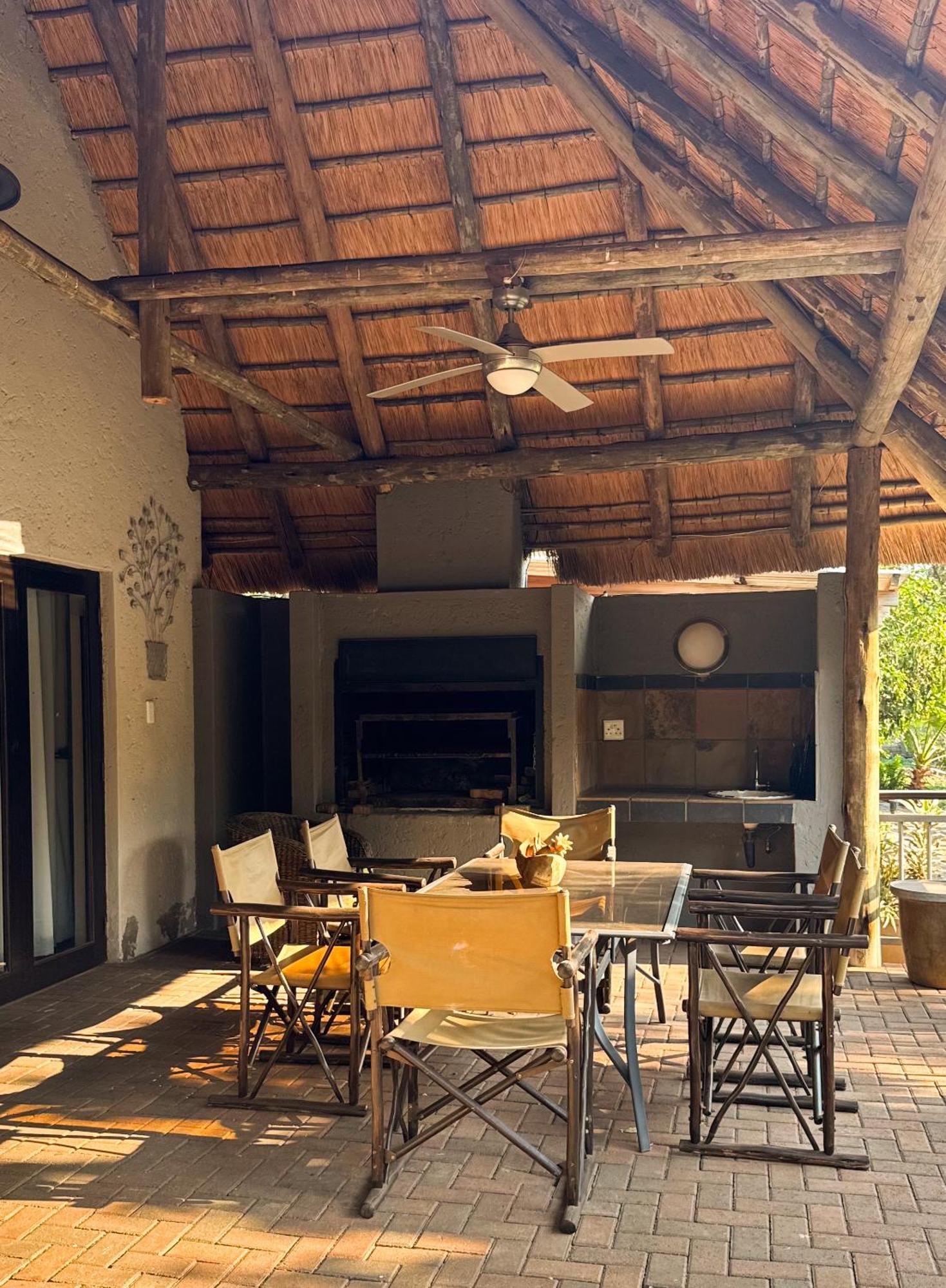 Paradise Creek Lodge มาเลเลน ภายนอก รูปภาพ