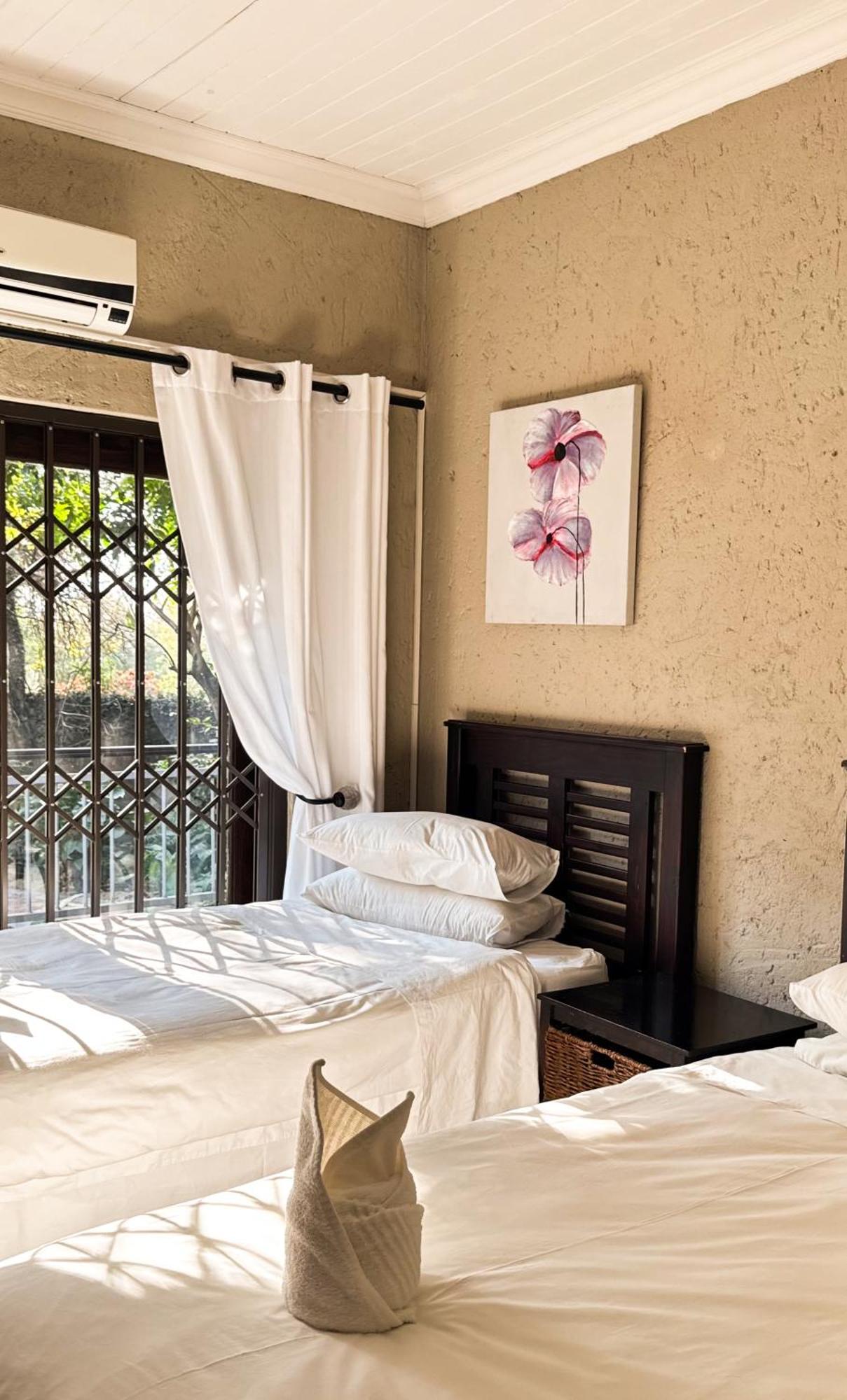 Paradise Creek Lodge มาเลเลน ภายนอก รูปภาพ