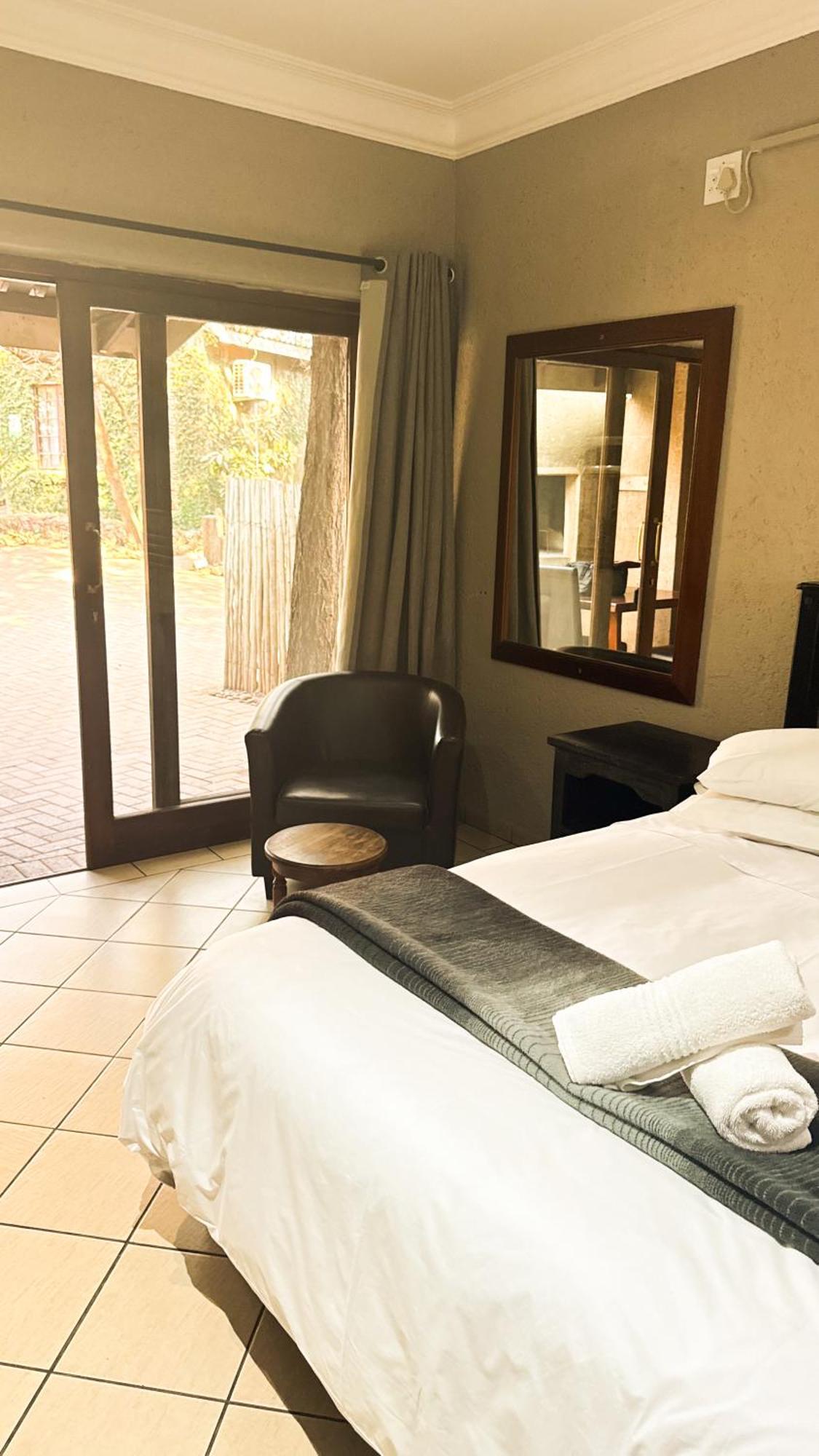Paradise Creek Lodge มาเลเลน ภายนอก รูปภาพ
