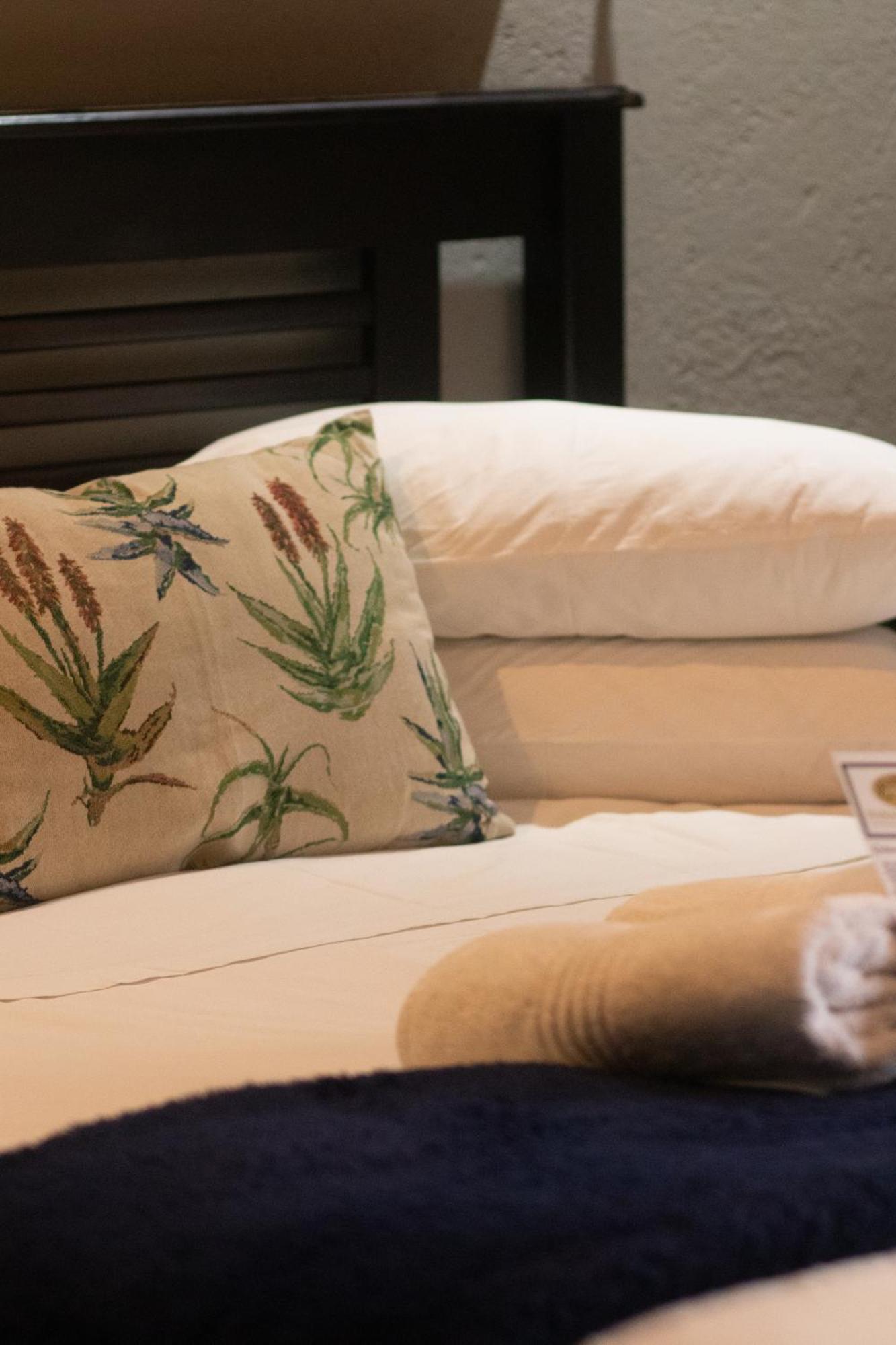 Paradise Creek Lodge มาเลเลน ภายนอก รูปภาพ