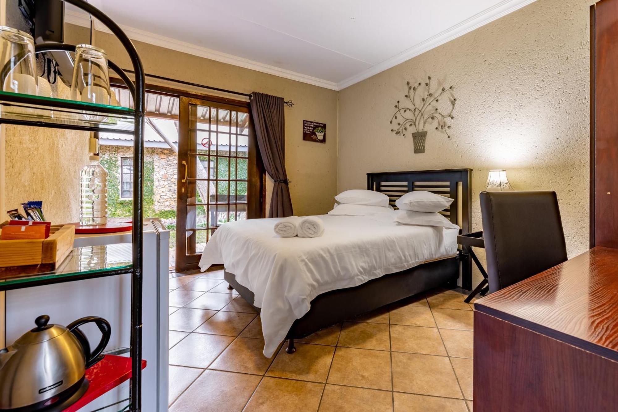 Paradise Creek Lodge มาเลเลน ภายนอก รูปภาพ