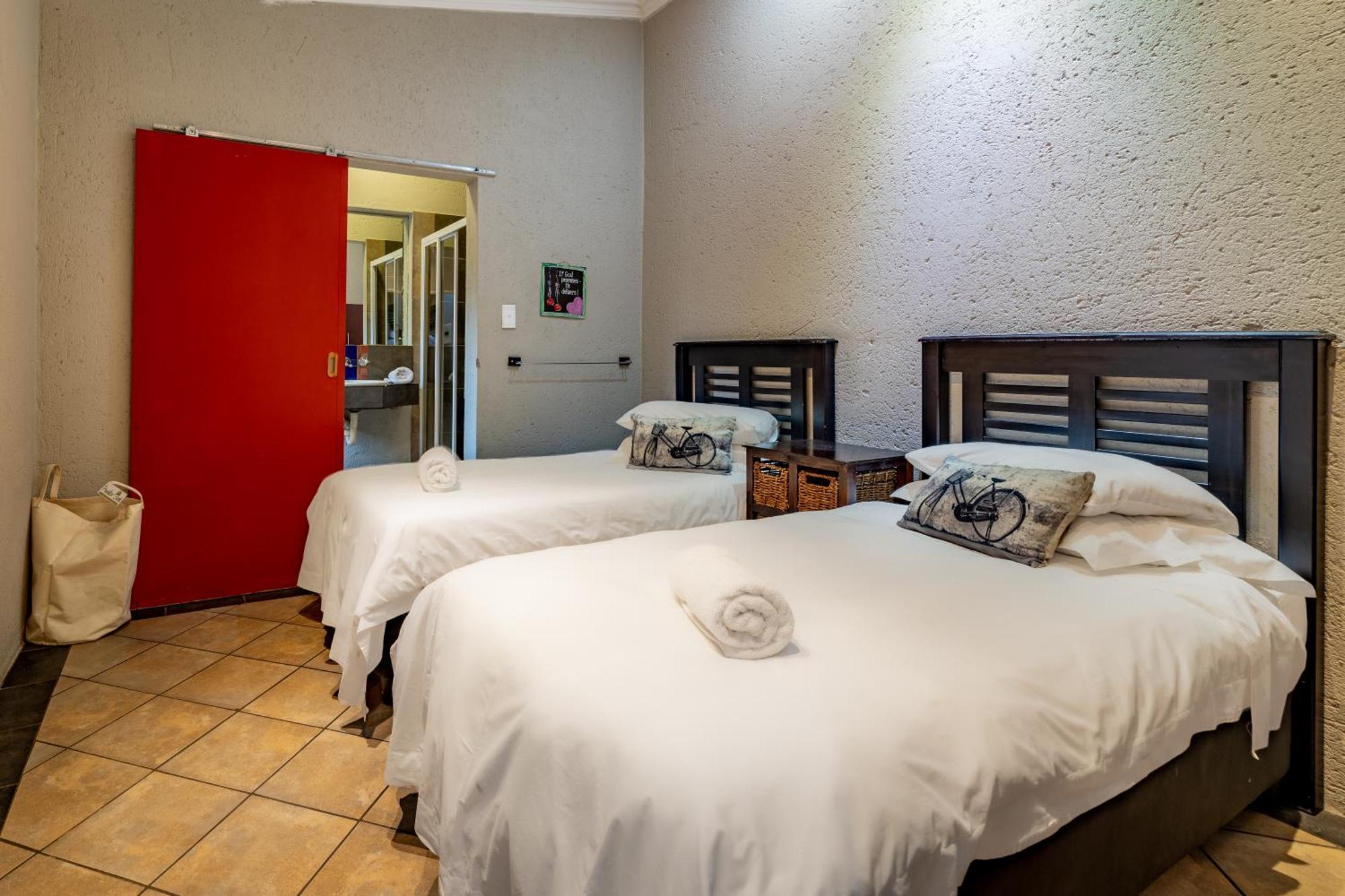 Paradise Creek Lodge มาเลเลน ภายนอก รูปภาพ