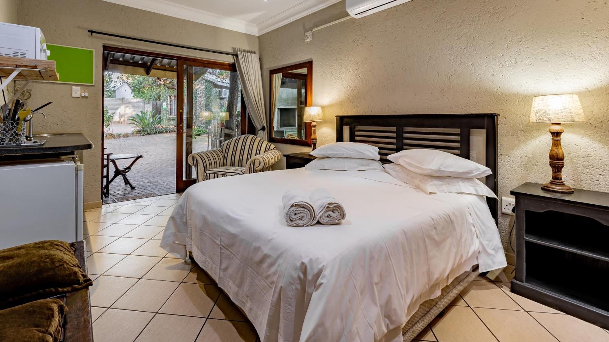 Paradise Creek Lodge มาเลเลน ภายนอก รูปภาพ